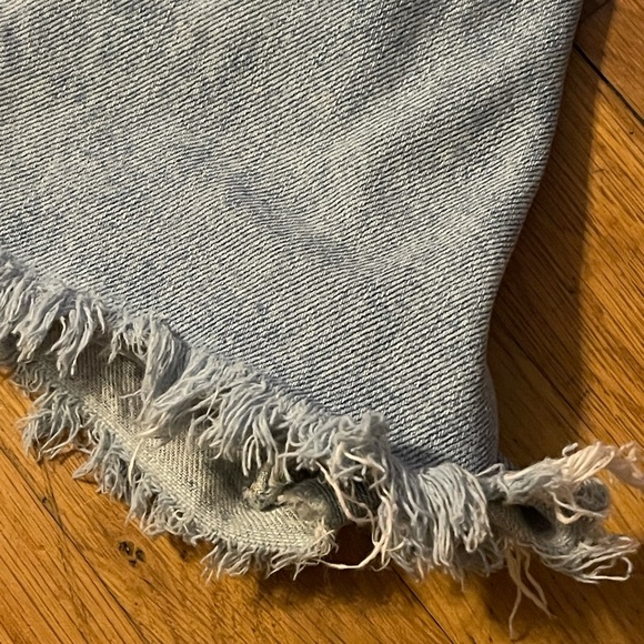 Vintage Levi’s Denim Shorts Lightwash - Picture 15 of 16